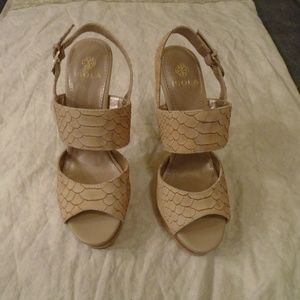 Isola Peach Snake Leather Heels/ Pumps Sz 6